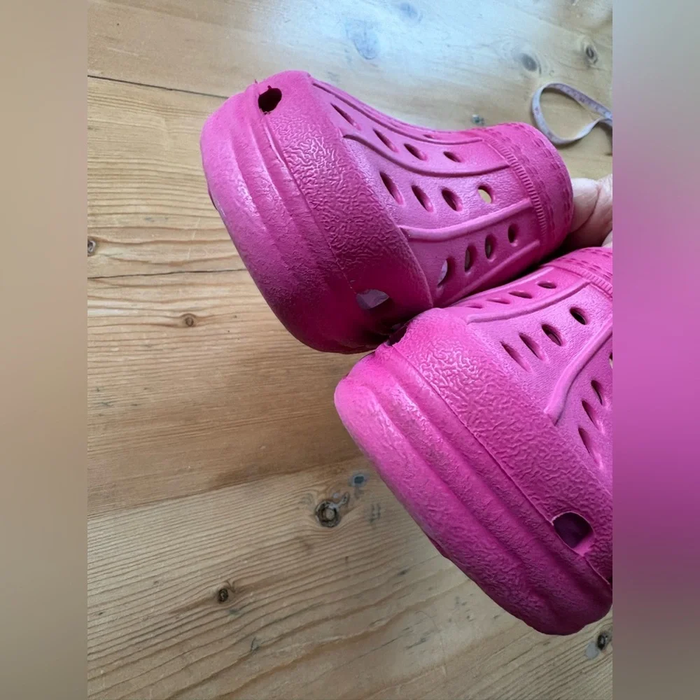 L.L. Bean Kids Coastal Clogs Unisex K’s 4  W’s 6 Pink Vented Flexible Waterproof